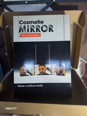 Cosmetie 3-Way Self-Cut Mirror